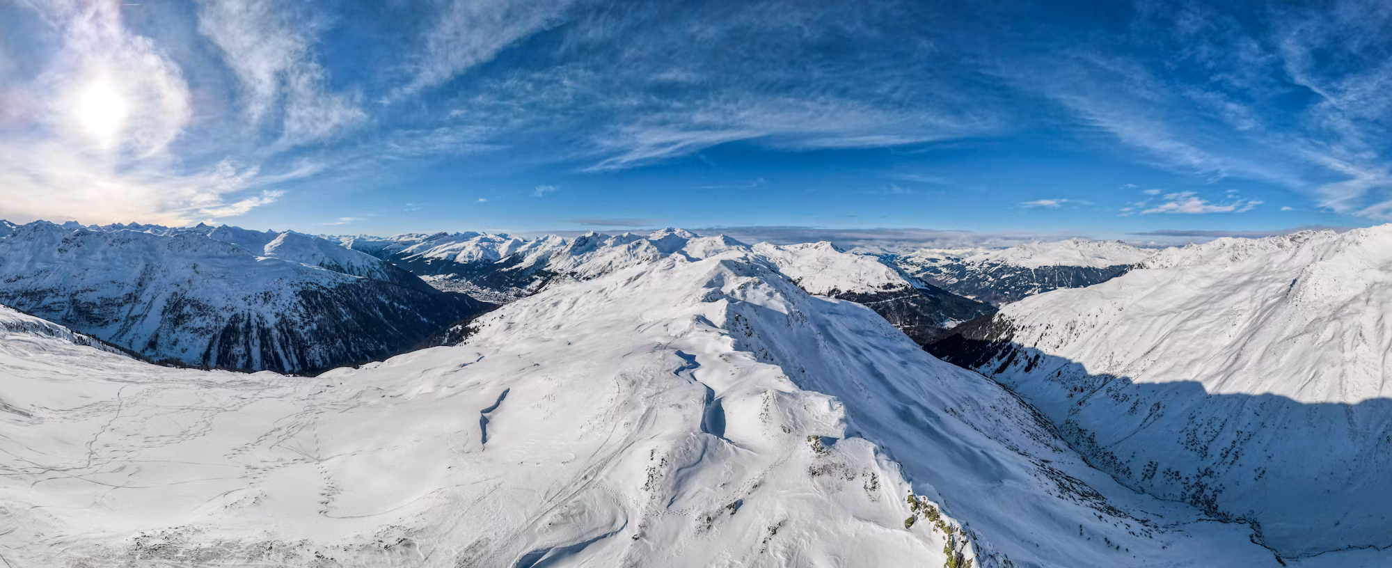 Exploring the Thrill of Snowboarding: A Comprehensive Guide